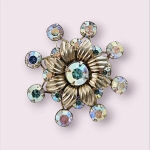 Vintage Rhinestone Gold Brooch